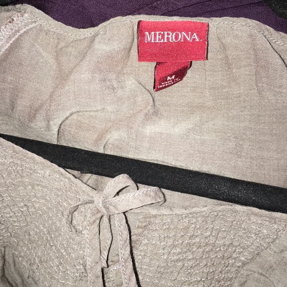 Blouse - Picture 2 of 2